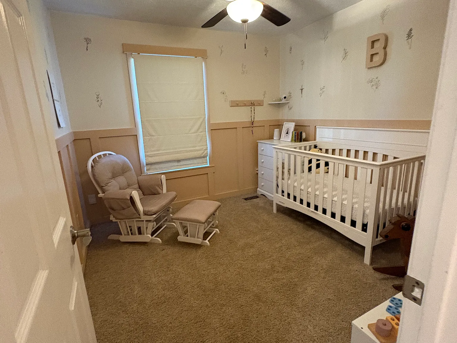 3 bed, 2.5 bath, 1676 sqft, $2,595 — Photo 2