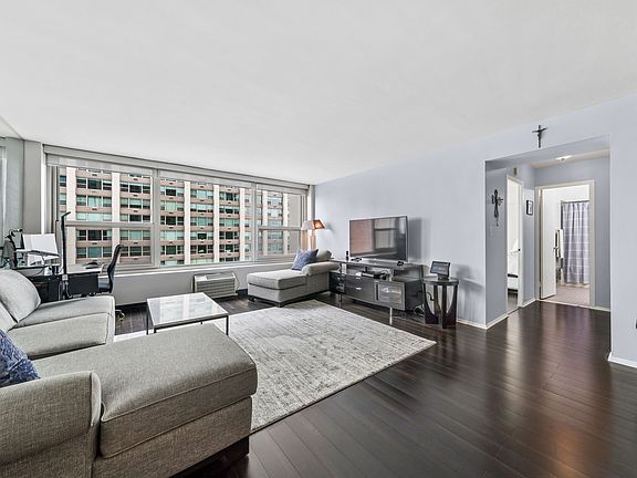 2nd image of 3600 N Lake Shore Dr APT 1308