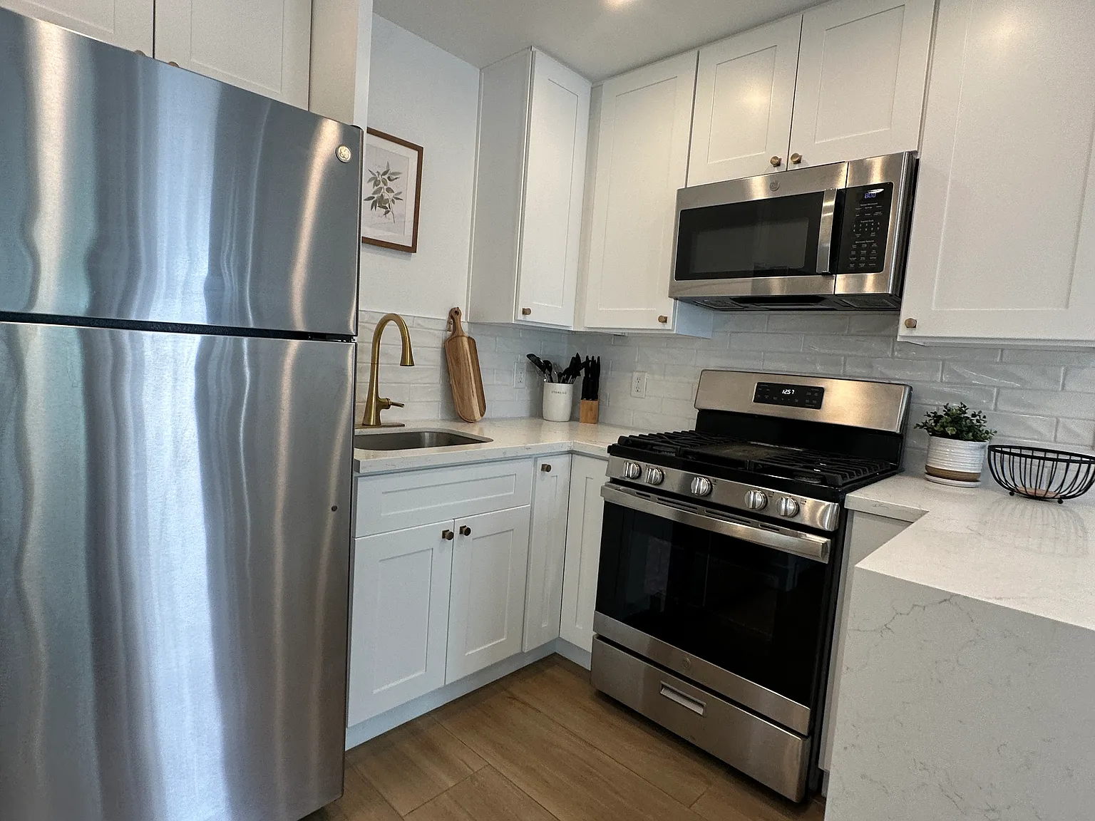 1 bed, 400 sqft, $2,550 — Photo 3