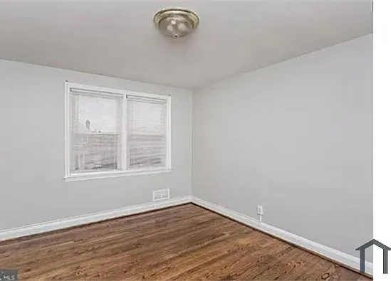 7457 Lawrence Rd — Photo 17