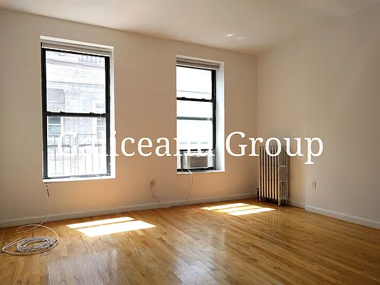 Rented by Lexington Real Estate Group | media 58