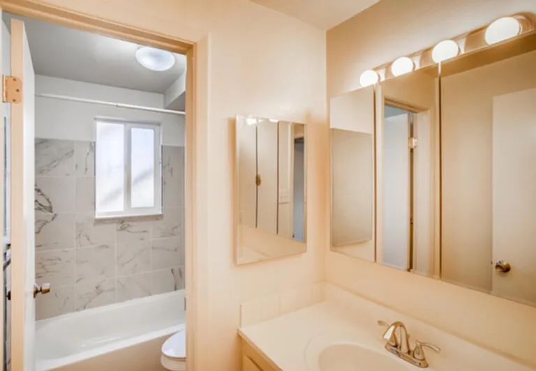290 S Hoyt St #4 — Photo 10