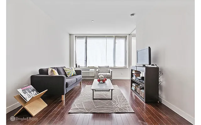 Rented by Douglas Elliman | media 19