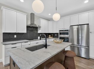 108 Cottle Creek Way, Cottleville, MO 63304
