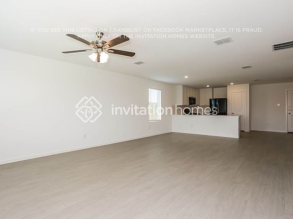 4th image of 916 Carrick Dr