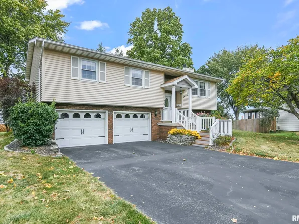 707 E Heights Ave, Taylorville, IL 62568