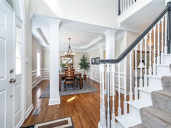 3rd image of 6107 Bradford Landing Dr