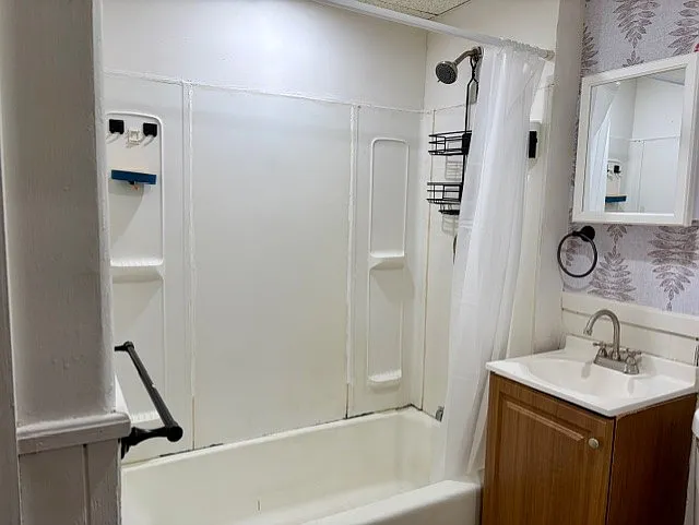 119 Madison St #1 — Photo 8