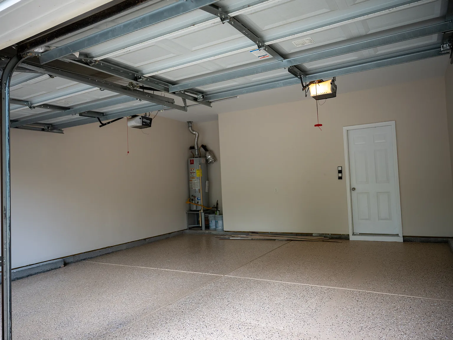 3 bed, 1796 sqft, $2,350 — Photo 4