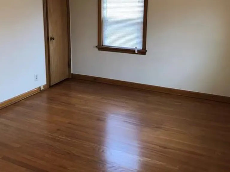 411-413 Raff Rd NW — Photo 7