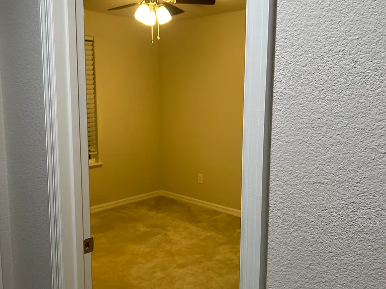 3601 Voyager Ln — Photo 36
