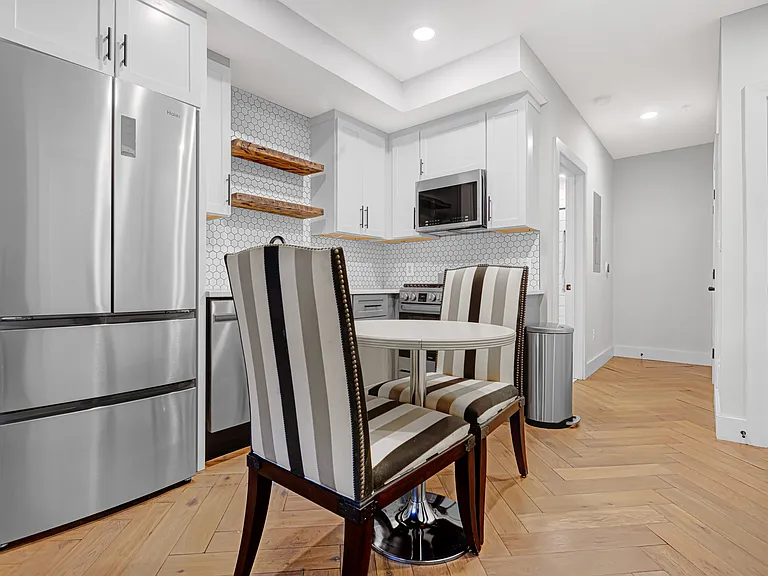 1457 Girard St NW #2 — Photo 2