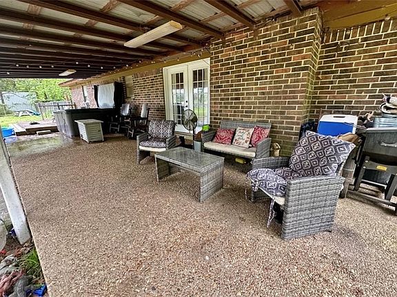 4th image of 163 Goldonna Rd