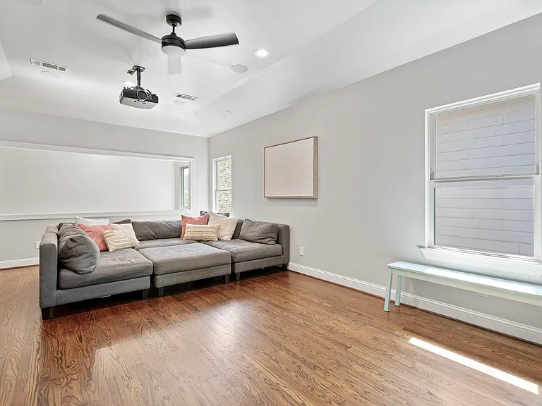 6011 Goodwin Ave — Photo 24