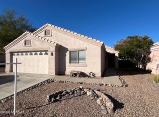 2252 W Silver River Way, Tucson, AZ 85745