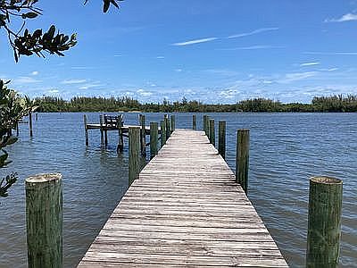 Fishing dock