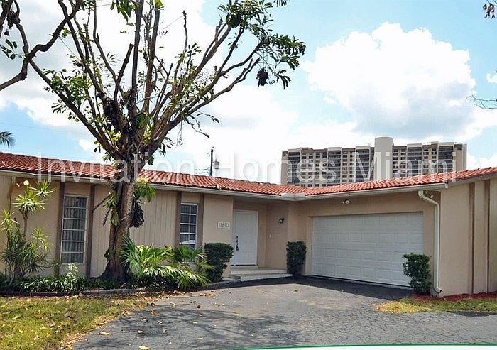 1st image of 11610 Canal Dr