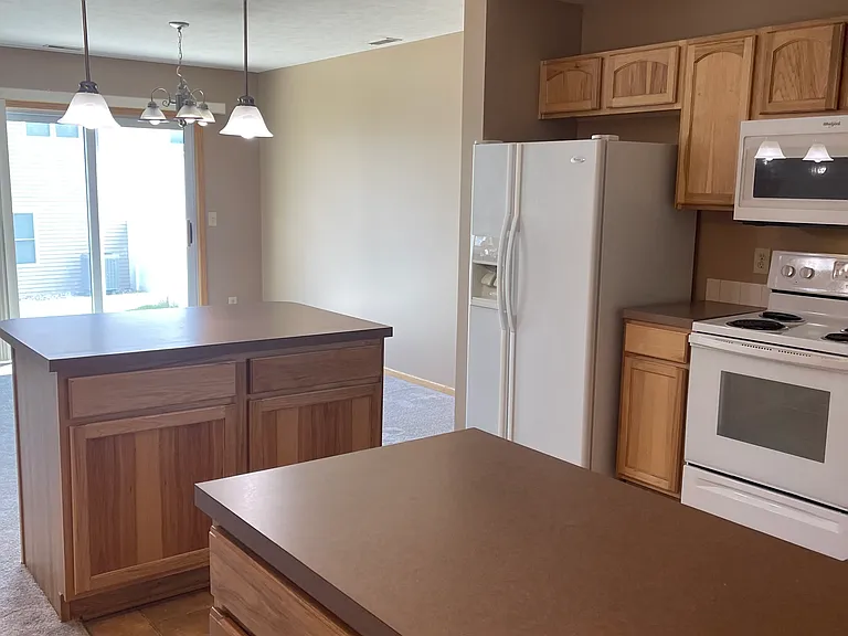 3505 Grainger Pkwy — Photo 6