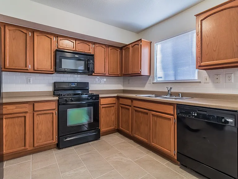 4025 Tierra Morena Dr — Photo 9