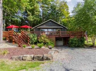 77 Overlook Dr, Corinth, NY 12822