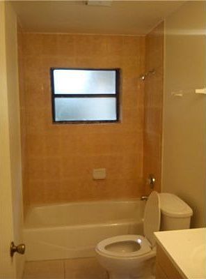 Home For Sale In Lakewood Park