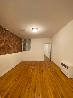 Rented by CitySites Real Estate Group | media 16