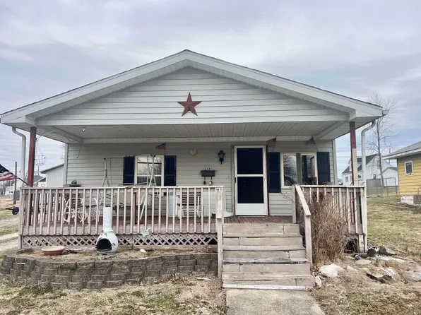 212 W 9th St, Bicknell, IN 47512