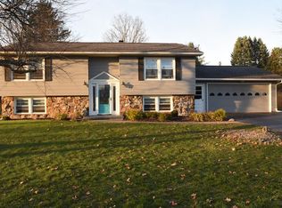 10 Greensview Dr, Horseheads, NY 14845