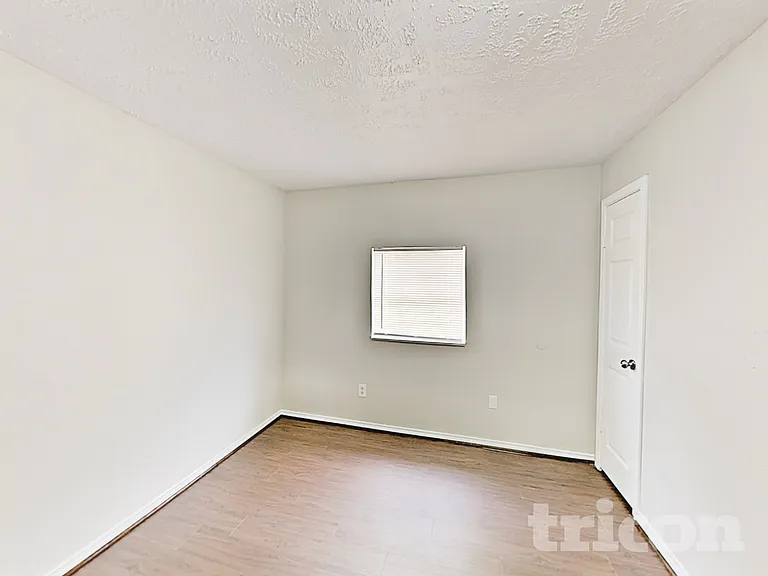 19311 Amistad Dr — Photo 14