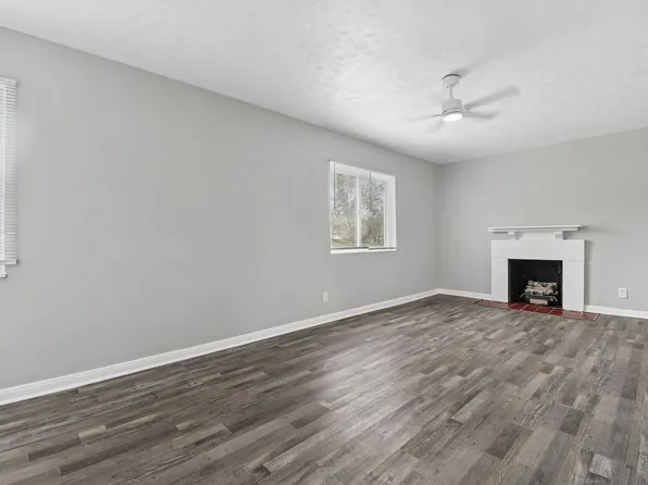 375 S Chase Ave, 375 S Chase Ave #B, Columbus, OH 43204