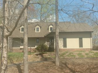 313 Glendale Cir, Eden, NC 27288