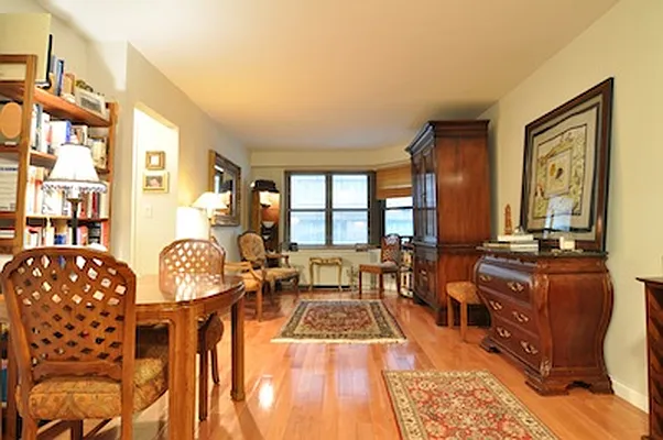 Sold by (Legacy) Elegran | media 14