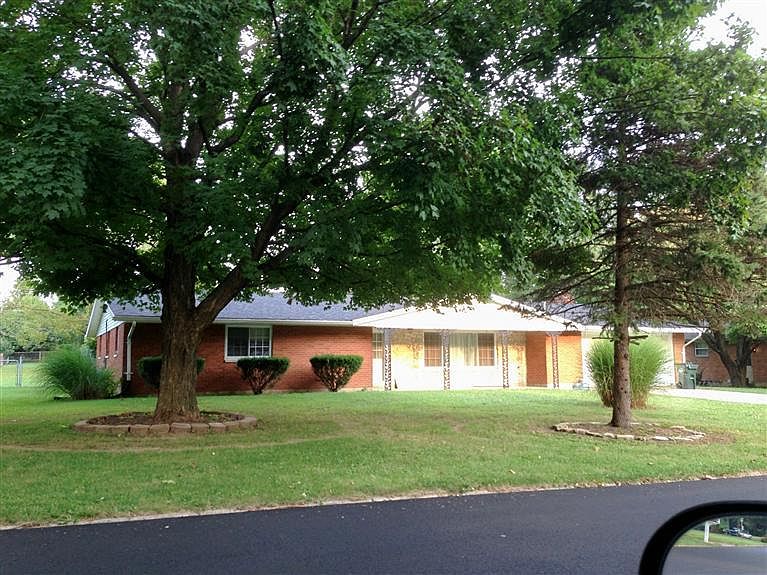 1st image of 3953 Beechwood Dr