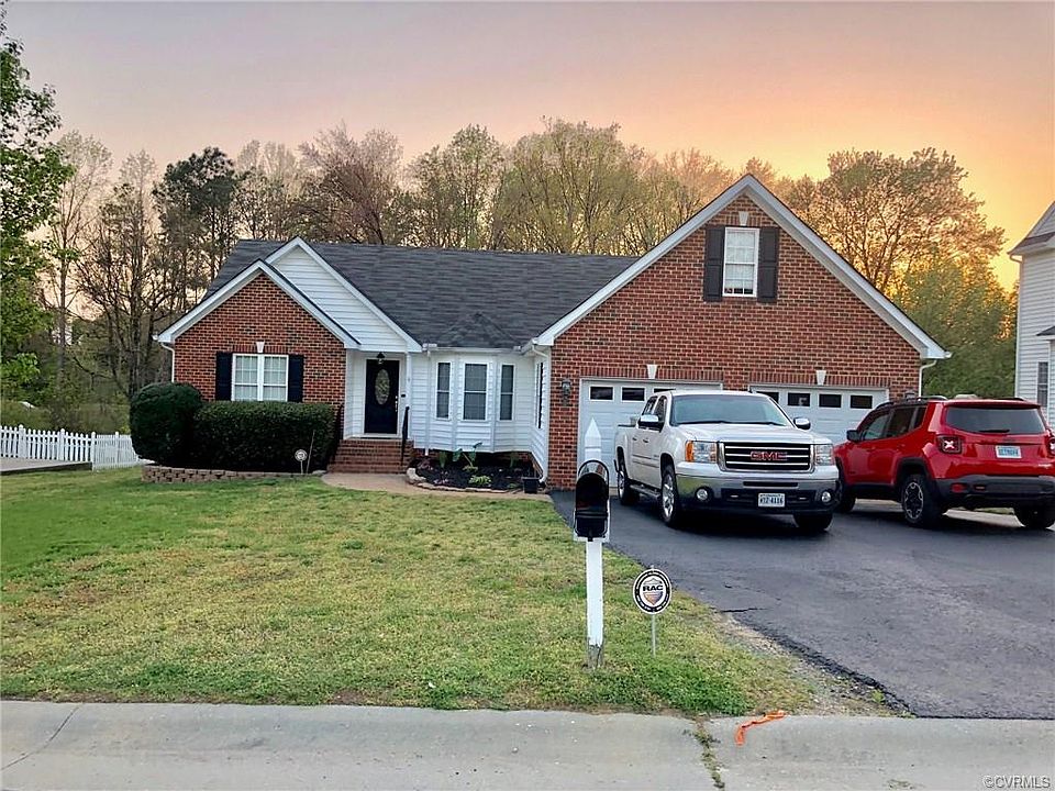 1st image of 8119 Castle Grove Dr