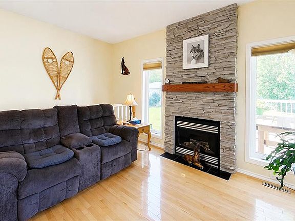 3rd image of 6114 S 11th Ave