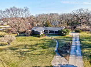 3 Shady Ln, Ottawa, IL 61350