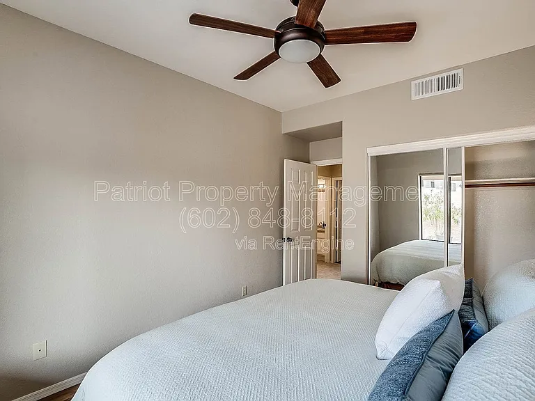 9520 N 105th St — Photo 36