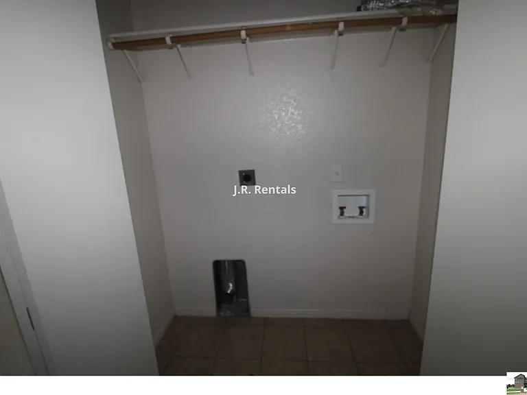 2915 Sunflower Trl #B — Photo 23