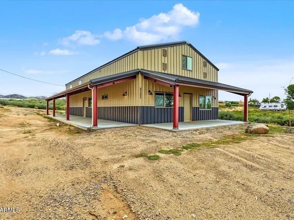 8285 W Abbey (Barndominium) Lane, Wilhoit, AZ 86332