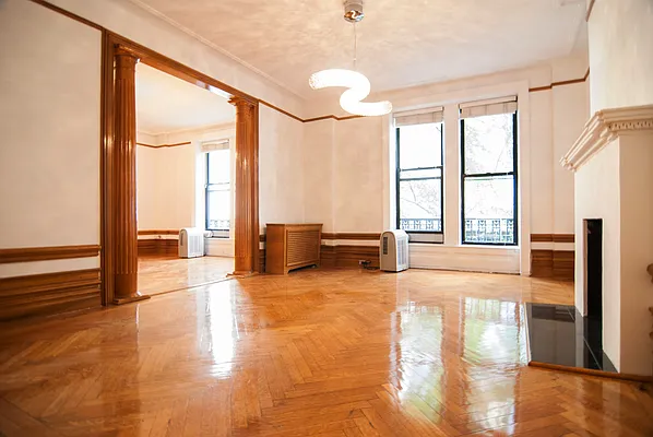 Rented by WAM Partners - William Moses Co. | media 71