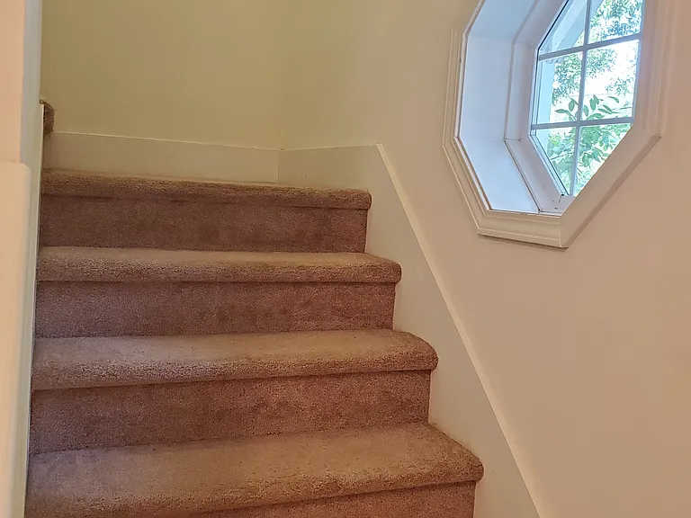 275 Arch St — Photo 23
