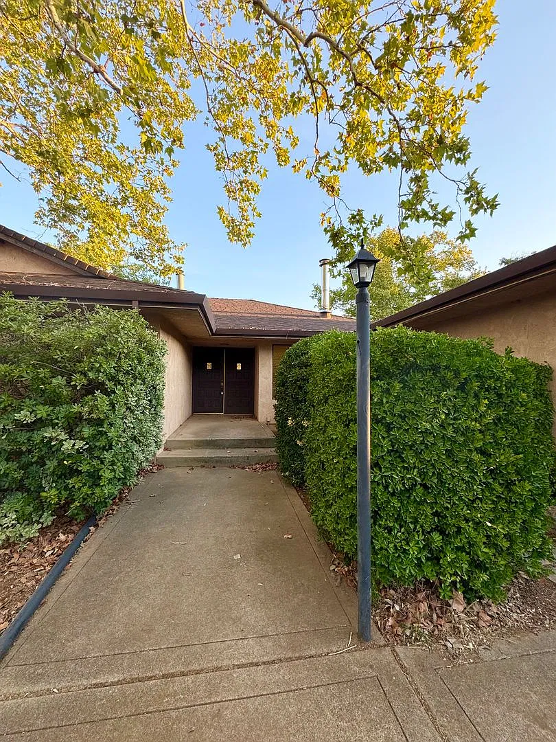 Private & Spacious House — Photo 2
