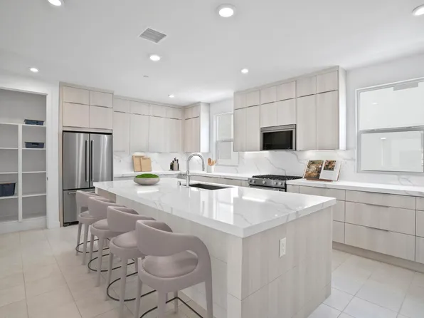 2735 Everly Dr, San Diego, CA 92108