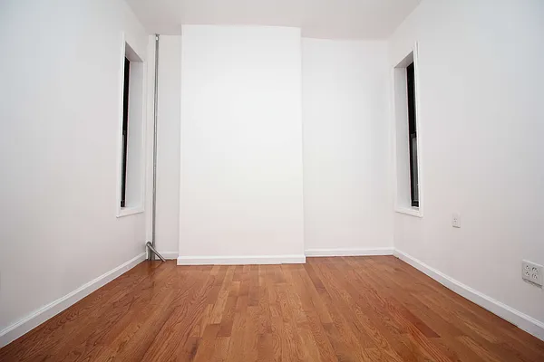 Rented by Nooklyn NYC LLC | media 19