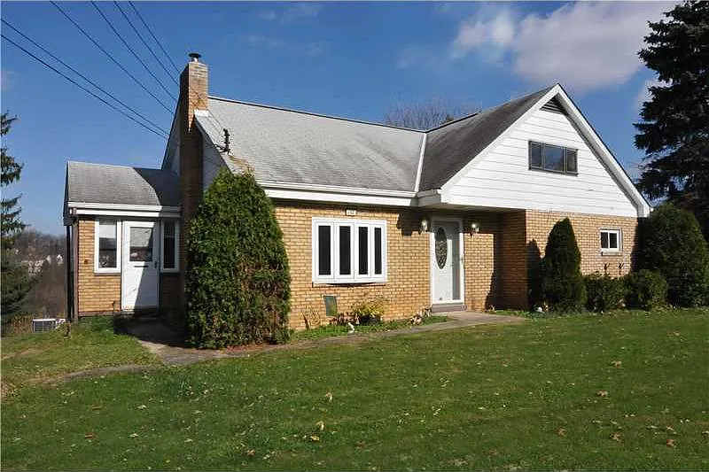 107 Grandview Ave photo 1