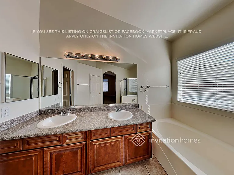 11034 W Granada Rd — Photo 14