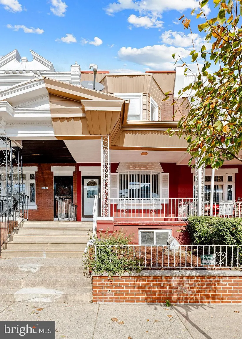 5845 Washington Ave photo 1