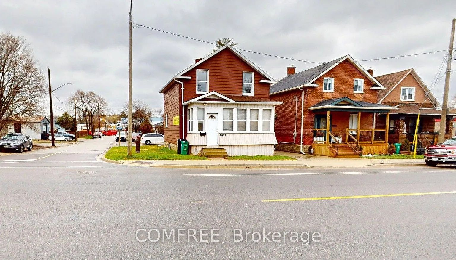 3 bed, $2,900 — Photo 1