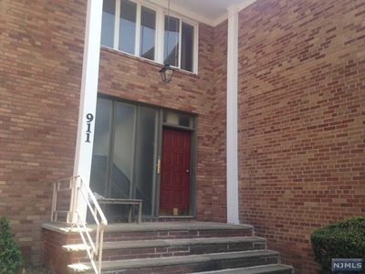 911 Teaneck Rd APT F1, Teaneck, NJ, 07666