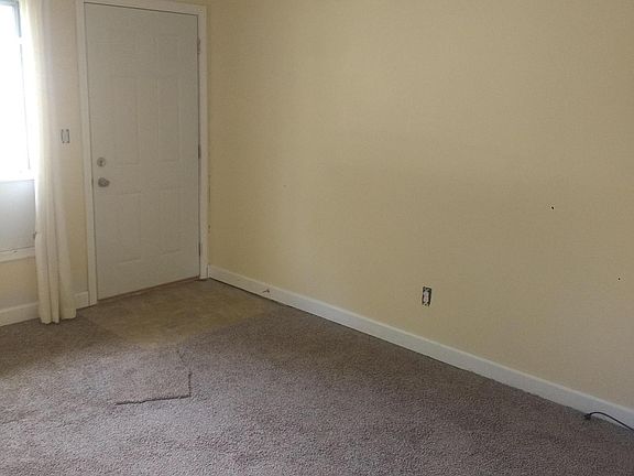 3rd image of 5702 Pelham St #5702